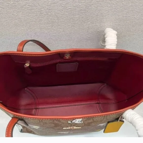 Coach Brown Tote Bag with Snoopy Pattern - Picture 6 of 6